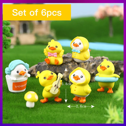 Miniatures Model Cute Car Ornament DIY Figurines Crafts Toys Resin Mini Landscape Decoration for Home Car Decor Supplies Gifts