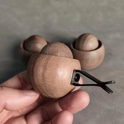 New Handmade Car Mounted Circular Diffuser Wood Aromatherapy Natural Black Walnut Solid Wood for Car Air Conditioning Vents